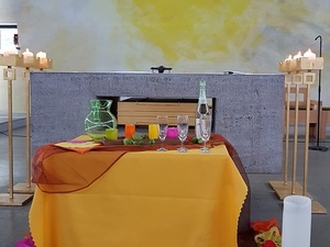 Der gedeckte Tisch als Zeichen der Feier